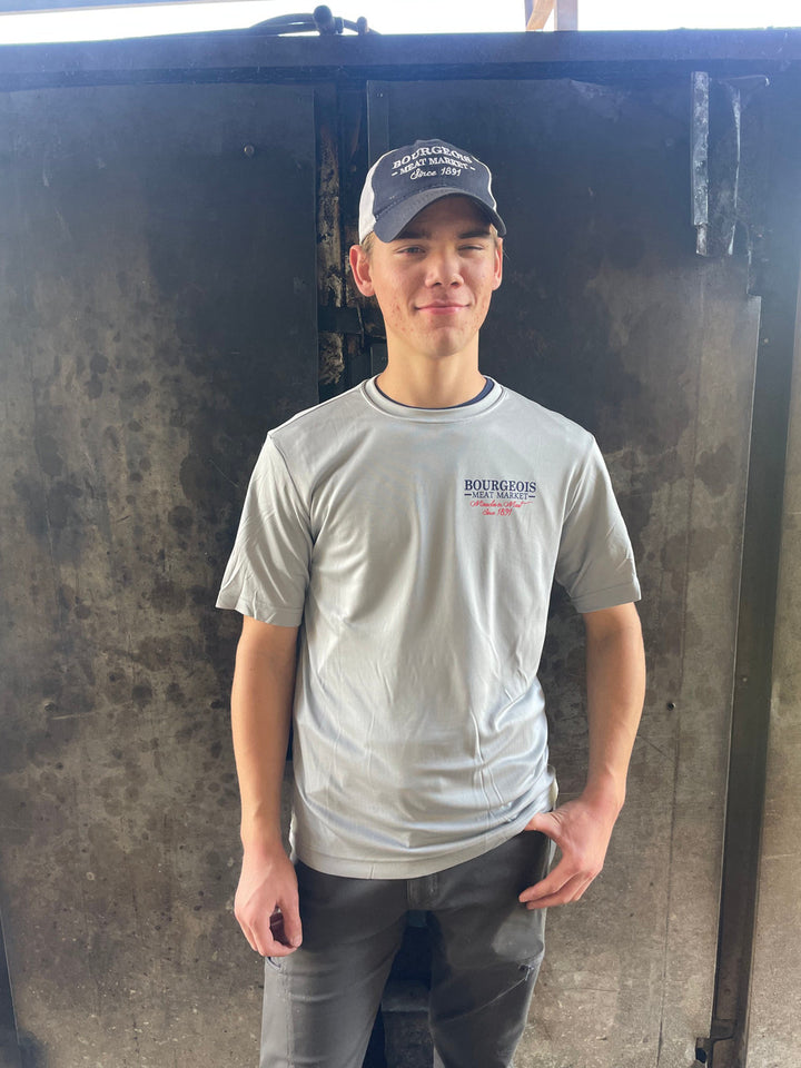 Jeff  here is 5'7" and a nimble 140lbs. He is wearing a Medium.